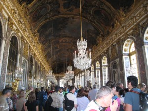 The hall of mirrors...a very very crowded hall.